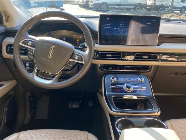 Used 2022 Lincoln Nautilus Reserve w/ Equipment Group 201A FWD image 8