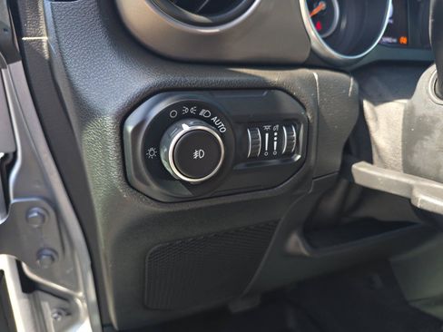 Used 2020 Jeep Wrangler Unlimited Sport S AWD/4WD image 22