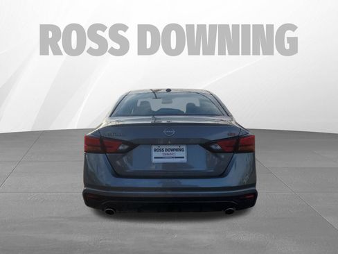 Used 2025 Nissan Altima 2.5 SR image 5