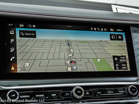 Used 2025 Bentley Flying Spur Plug-In Hybrid AWD/4WD image 47