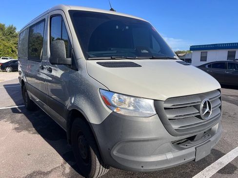 Used 2025 Mercedes-Benz Sprinter 2500 image 1