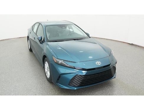 New 2026 Toyota Camry LE image 14