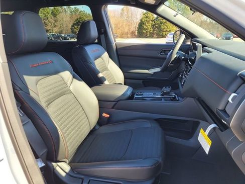 New 2026 Nissan Pathfinder Rock Creek w/ Rock Creek Premium Package AWD/4WD image 11