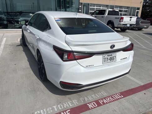 Used 2022 Lexus ES 300h F Sport w/ Accessory Package 2 image 7