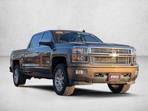 Used 2015 Chevrolet Silverado 1500 High Country w/ High Country Premium Package image 3
