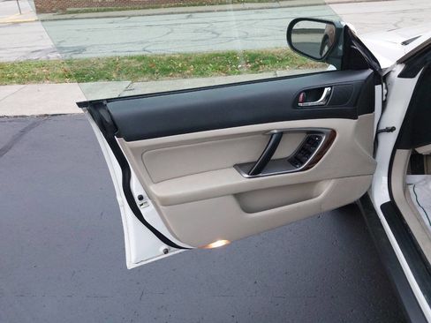 Used 2007 Subaru Outback 2.5i Limited image 19