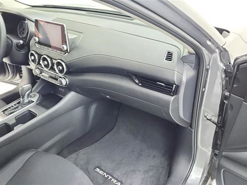 Used 2023 Nissan Sentra SV FWD image 19