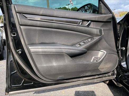 Used 2021 Honda Accord Sport image 22