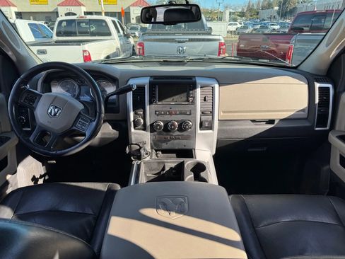 Used 2012 RAM 2500 Big Horn image 31