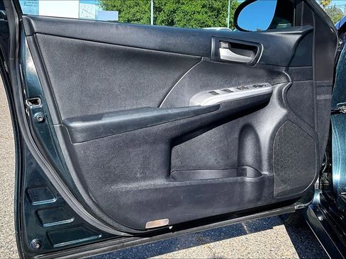 Used 2013 Toyota Camry SE FWD image 21