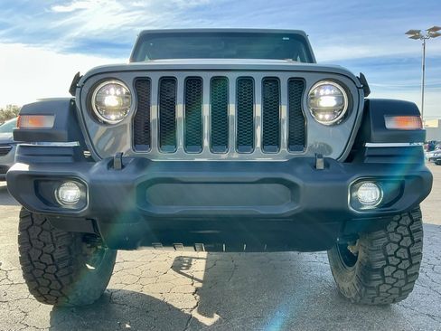 Used 2022 Jeep Wrangler Unlimited Sport image 9