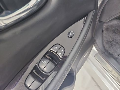 Used 2021 Nissan Leaf SL Plus FWD image 12