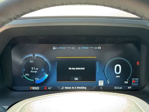 New 2025 Ford F150 Lightning Flash AWD/4WD image 27