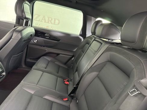 Certified 2025 Lincoln Nautilus Reserve w/ Jet Appearance Package image 13