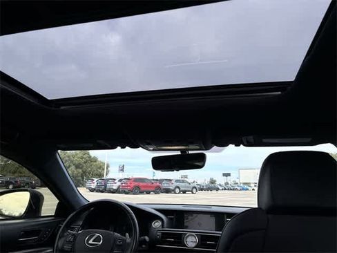 Used 2015 Lexus RC 350 image 23