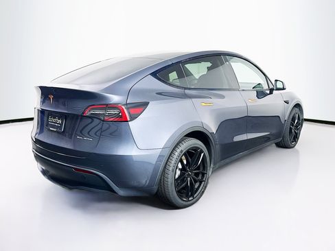 Used 2023 Tesla Model Y Long Range AWD/4WD image 9