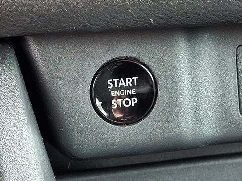 Used 2024 Nissan Rogue S AWD/4WD image 25