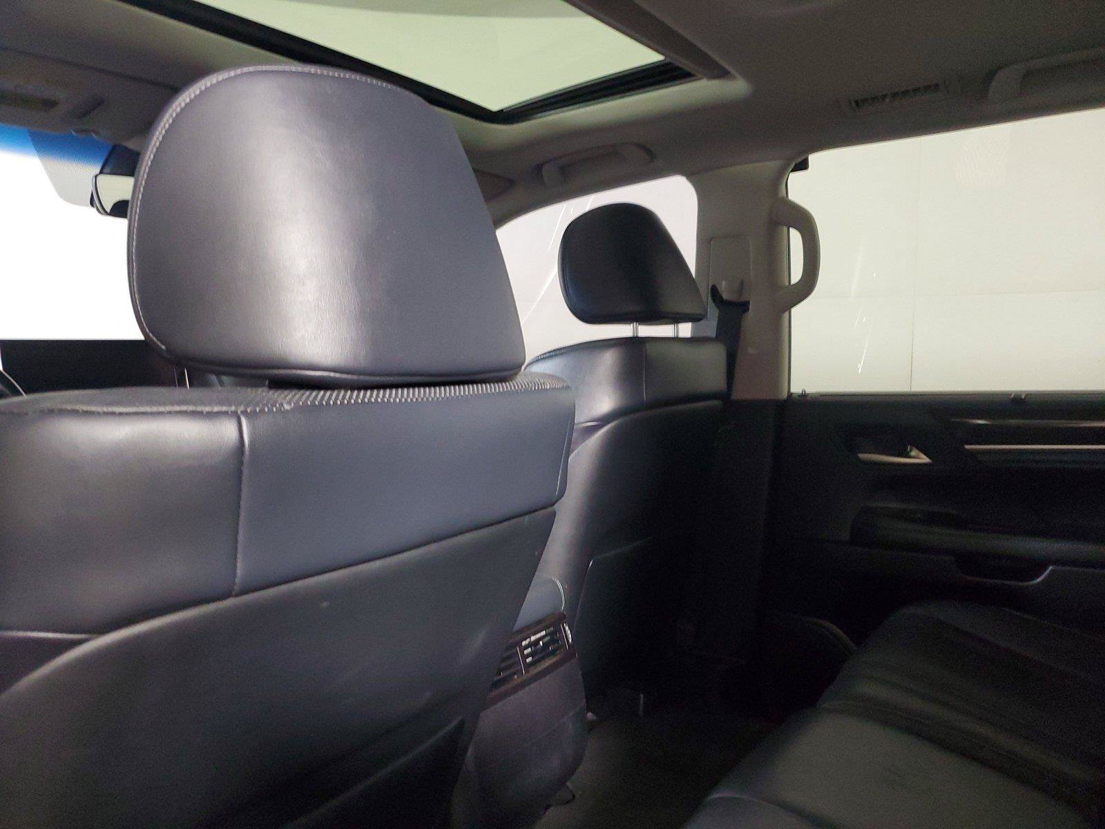 Used 2018 Lexus LX 570 4WD image 14