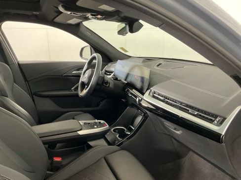 Used 2025 BMW X2 xDrive28i AWD/4WD image 29