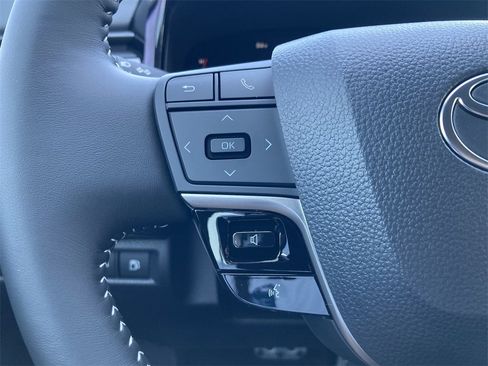 New 2026 Toyota Camry Hybrid image 13