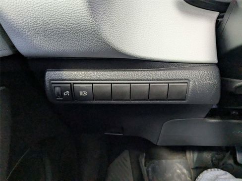 Used 2020 Toyota Corolla SE image 25