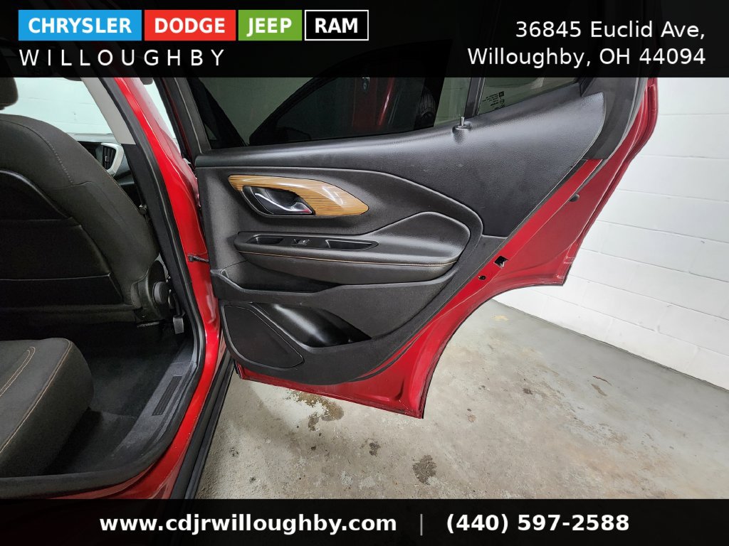 Used 2018 GMC Terrain SLE w/ Driver Convenience Package AWD/4WD image 32