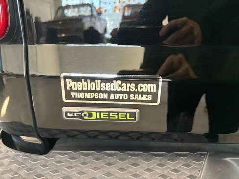 Used 2021 Jeep Gladiator Sport image 95