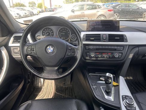 Used 2013 BMW 328i xDrive Sedan AWD/4WD image 14