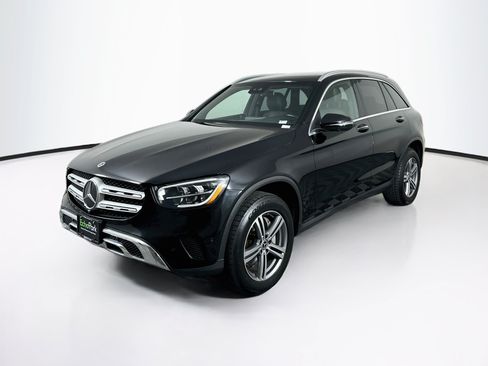 Used 2022 Mercedes-Benz GLC 300 4MATIC w/ Multimedia Package Lite image 3