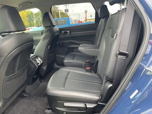 Used 2024 Kia Sorento X-Line EX image 9