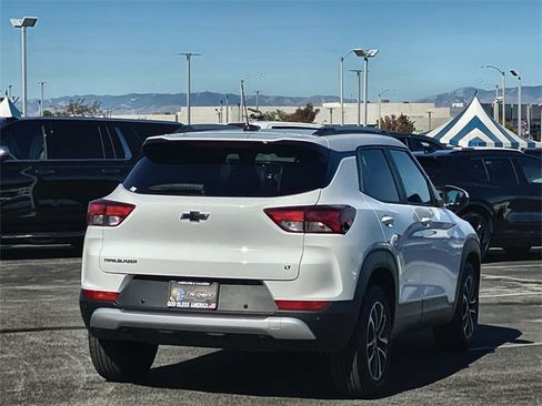 Certified 2025 Chevrolet TrailBlazer LT w/ Convenience Package image 5