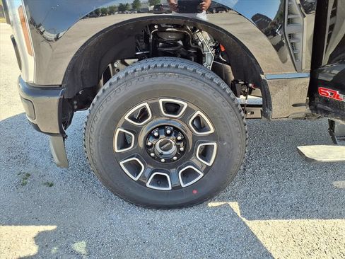 New 2026 Ford F250 Platinum AWD/4WD image 24