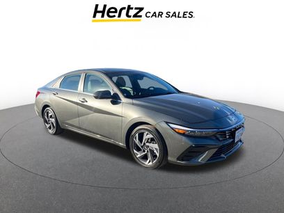 Used 2025 Hyundai Elantra Limited
