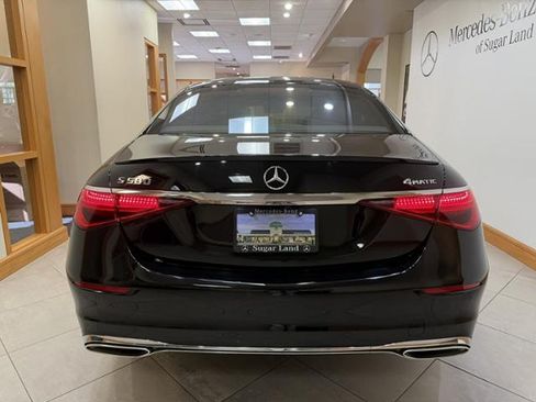 Used 2025 Mercedes-Benz S 580 4MATIC Sedan image 4