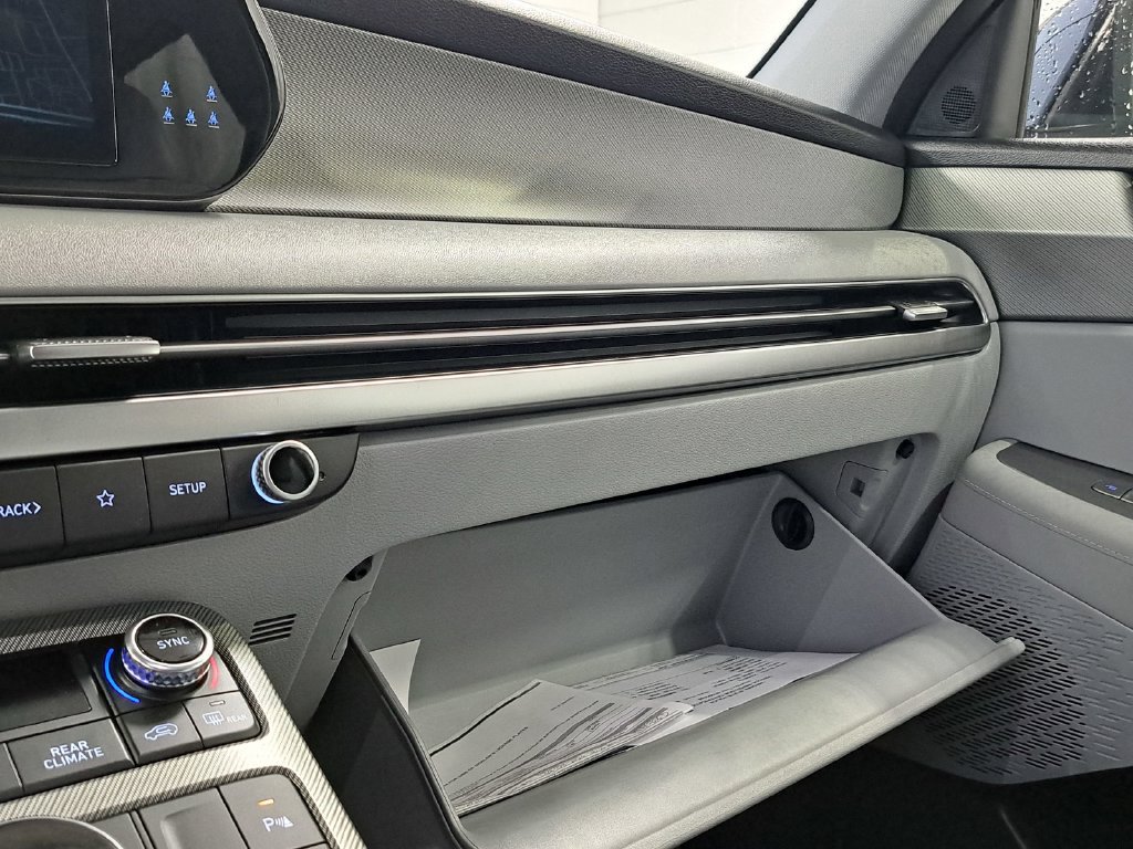 Used 2024 Hyundai Palisade SEL FWD image 18