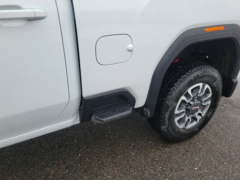 New 2026 GMC Sierra 2500 SLE image 28