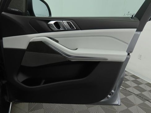 New 2026 BMW X5 sDrive40i w/ Premium Package image 25