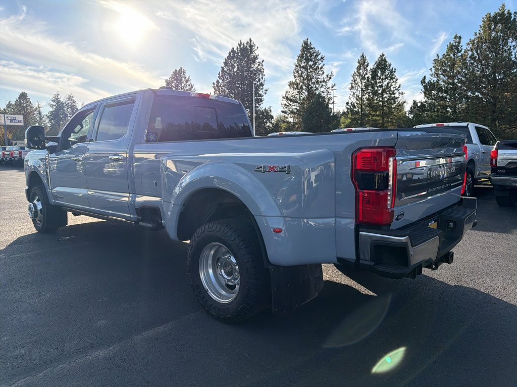 Used 2025 Ford F350 King Ranch AWD/4WD image 12