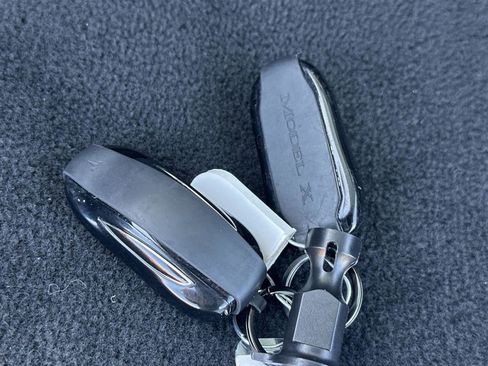 Used 2020 Tesla Model X Long Range image 22