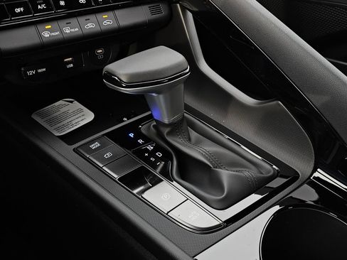 New 2026 Hyundai Elantra Sport image 23