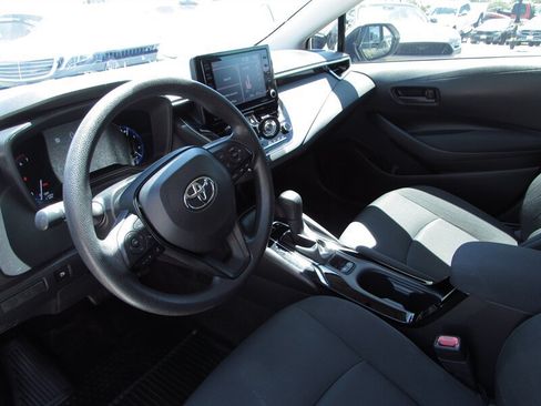 Used 2022 Toyota Corolla LE FWD image 10