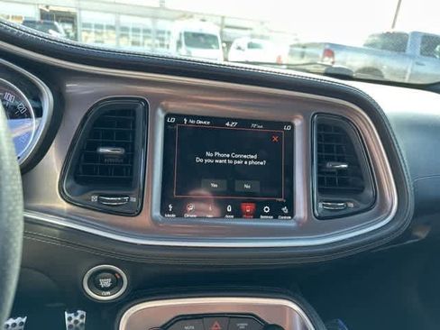 Used 2022 Dodge Challenger GT w/ Plus Package image 7