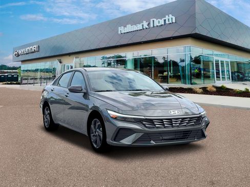 New 2026 Hyundai Elantra Sport image 11