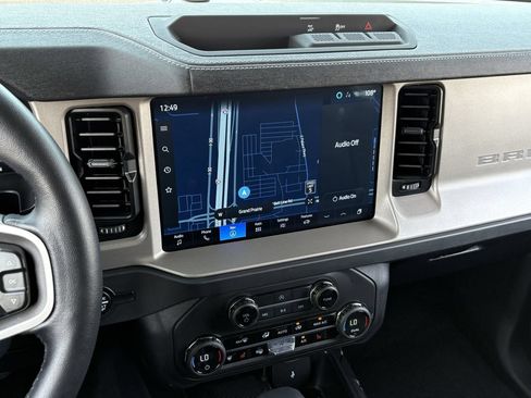 Certified 2025 Ford Bronco Outer Banks AWD/4WD image 20