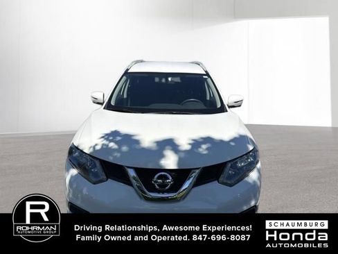 Used 2016 Nissan Rogue SV w/ SV Premium Package AWD/4WD image 2