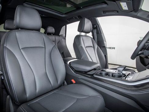 Used 2026 Audi Q8 Premium Plus image 19