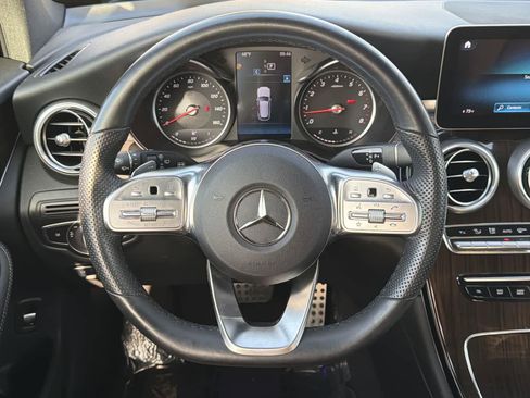 Used 2022 Mercedes-Benz GLC 300 image 10
