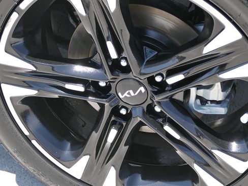 Used 2022 Kia K5 GT-Line FWD image 9