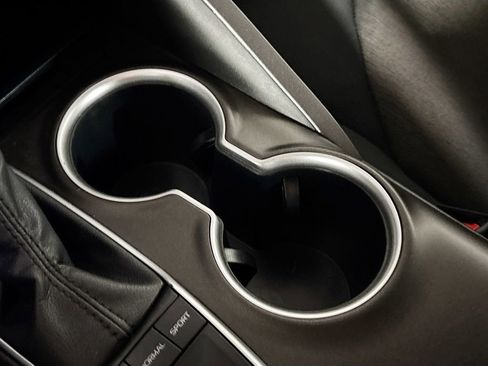 Used 2022 Toyota Camry LE image 15