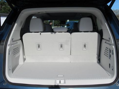 New 2026 Buick Enclave Avenir w/ Super Cruise Package image 36